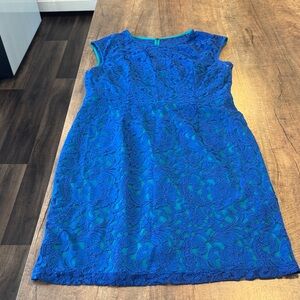 Cap-Sleeve Blue Lace Midi Dress
